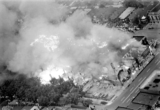 juillet 1967: Detroit en flamme. dans documents audio 85871
